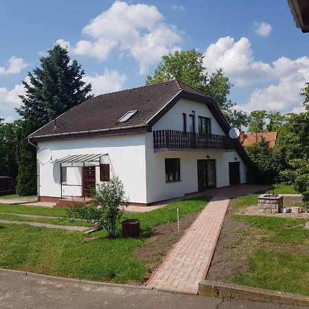 Czinege Vendégház - Nagy ház Poroszló Extérieur photo