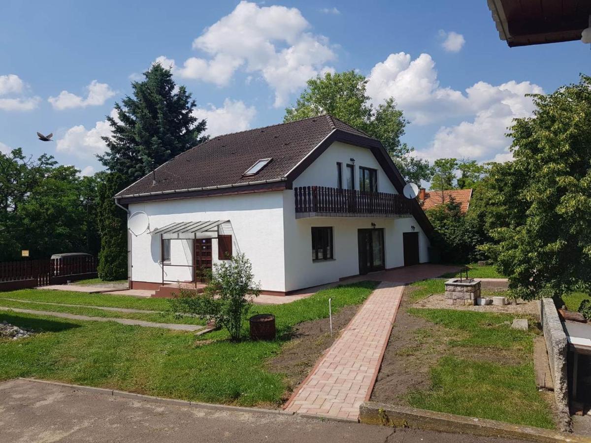 Czinege Vendégház - Nagy ház Poroszló Extérieur photo